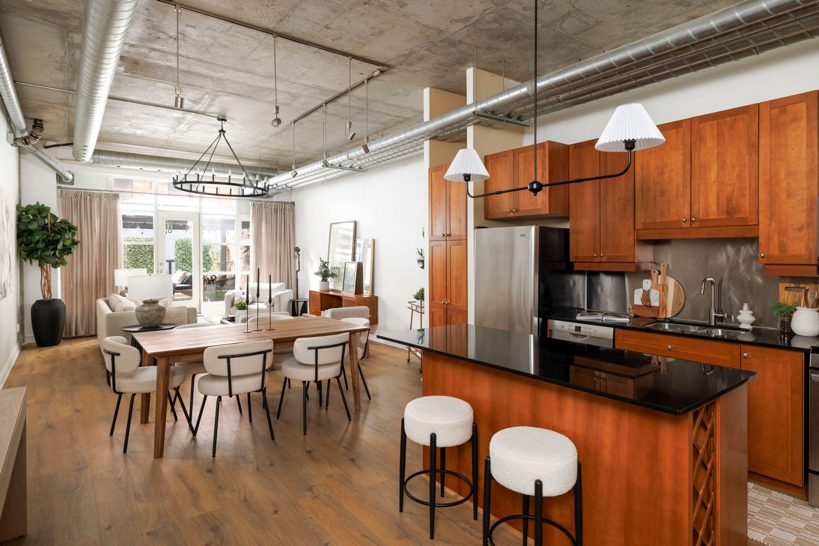 Open loft kitchen and dining area, King Street Loft